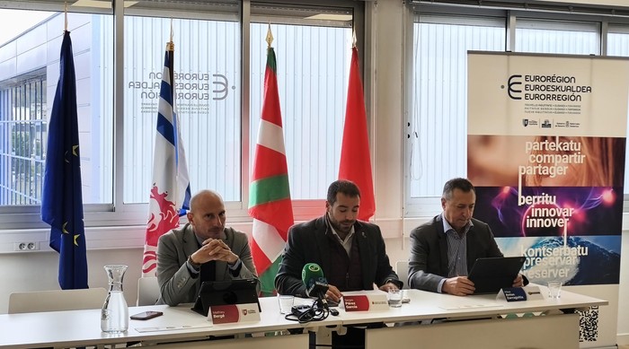 Bidasoaz bi aldeetako langileen zalantzak argitzeko «Leihatila Bakarra» bi egunez