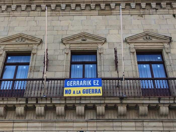 Lehen ukrainar errefuxatuak iritsi dira Behe Bidasoa eskualdera