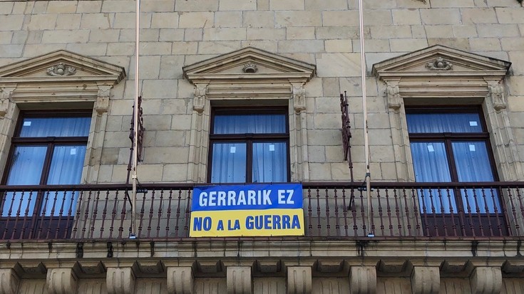 Lehen ukrainar errefuxatuak iritsi dira Behe Bidasoa eskualdera