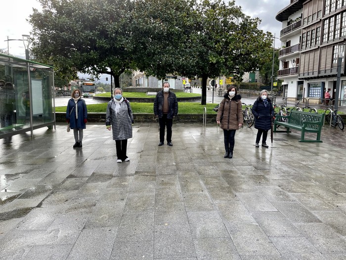 Miramarreko Correoseko plazatxoa "Martxoak 8 plaza" izendatuko du Hondarribiko Udalak Emeki elkarteak proposatuta