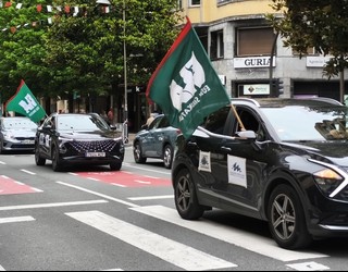 Txinzerreko grebalariek mobilizazioak indartu dituzte bost hilabeteko greba amaitzeko akordioa itxi nahian
