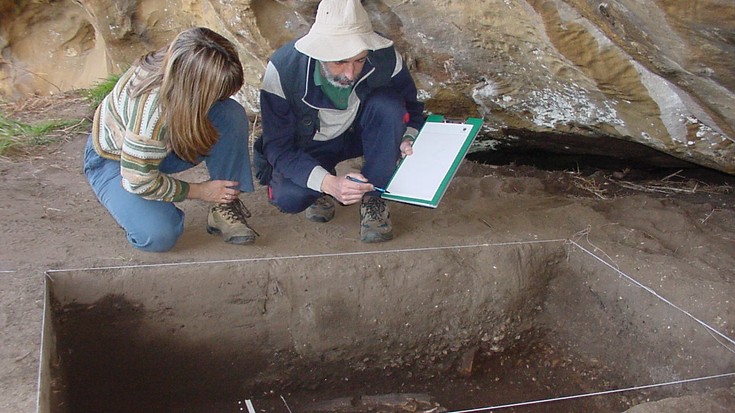 HISTORIA ZIKLOA (1.500-1.815): "XVI-XVIII mendeetako Hondarribia arkeologiaren bidez", Pia Alkain Sorondo arkeologa
