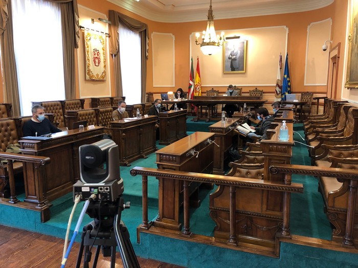 Kontrako bozkarik gabe onartu ditu gobernu koalizioak 2021eko udal aurrekontuak Irunen