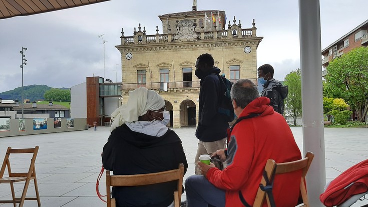 Irungo Harrera Sareak 283 pertsona lagundu zituen apirilean