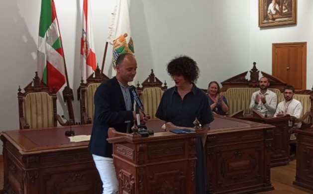 Justizia soziala urrez jantzi dute Hondarribiko jaien abiatzean