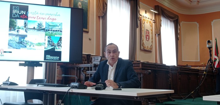 Zerbitzu publikoak sendotzeko asmoz Irungo Udalak %9a emendatuko du 2023ko aurrekontua