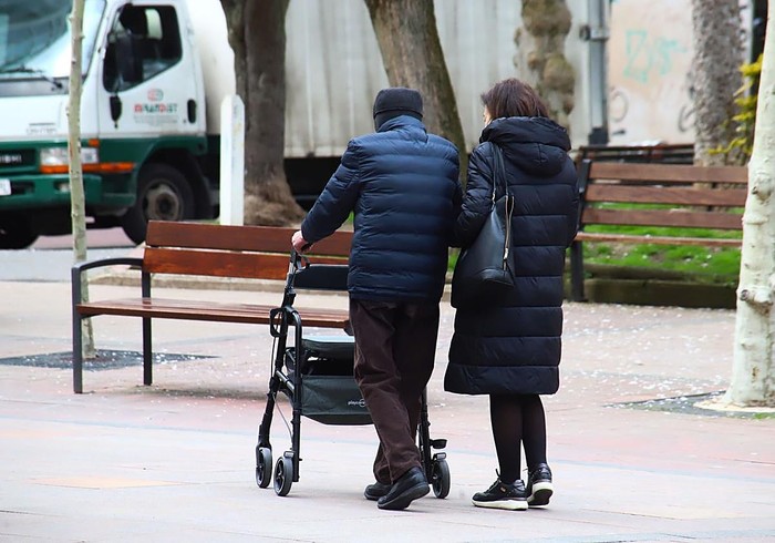 Adinekoen iruzur eta lapurretak prebenitzeko hitzaldia emango dute Kasino Zaharrean