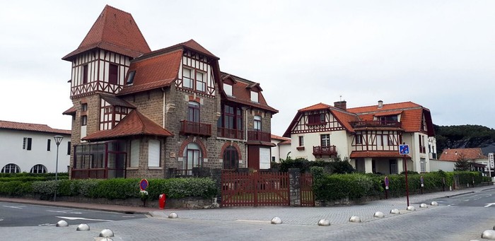 Hendaia hutsik diren etxebizitzen aurkako nazioko sarean sartu da