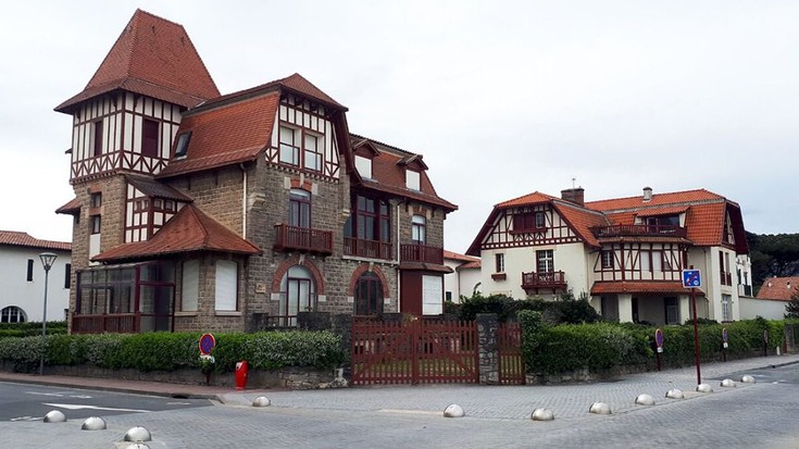 Hendaia hutsik diren etxebizitzen aurkako nazioko sarean sartu da