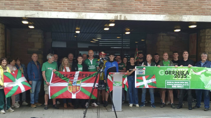 Zazpi herrialdeez osatutako Euskal Herriko selekzioa aldarrikatu du EHEPSAM taldeak Gernikan