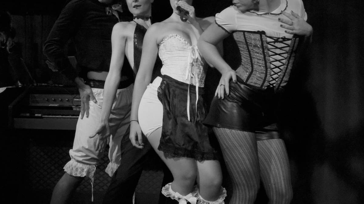 NafARTar - Uxuri Etxegia