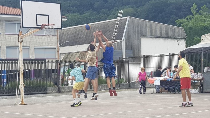 Uztailaren 19an eginen dute X. 3x3 saskibaloi txapelketa solidarioa Beran