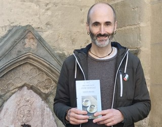 Iban Garro: «Niretzat olerkia hagitz interesgarria da; aldez aitzineko jarrera behar duzu irakurtzeko, eta onartu ezinen duzula den-dena ulertu»