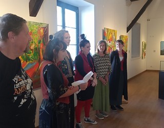 Lupa erakusketa, Urruñako postagelan ikusgai