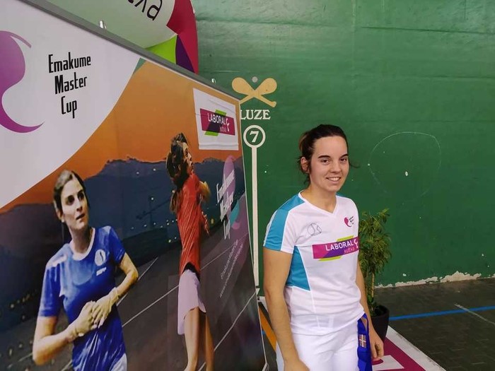 Irantzu Etxebeste pilotari beratarrak ez du Emakume Maste Cup txapelketako finalera sailkatzerik lortu