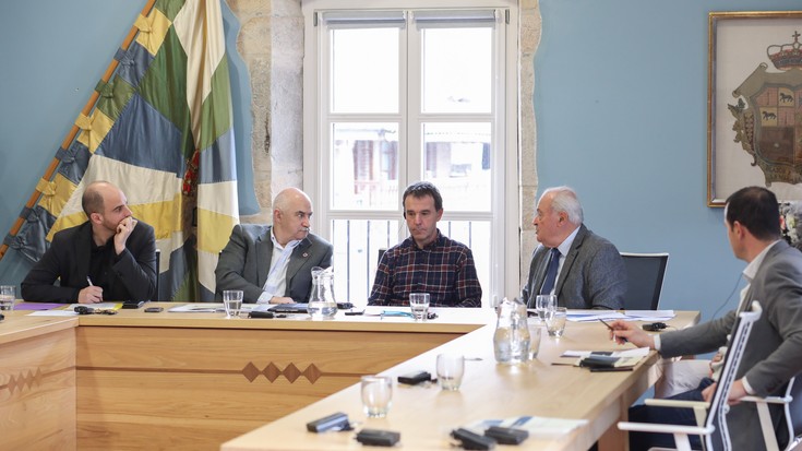 Larhun-e mugaz gaindiko proiektua aurkeztu zuten atzo Beran