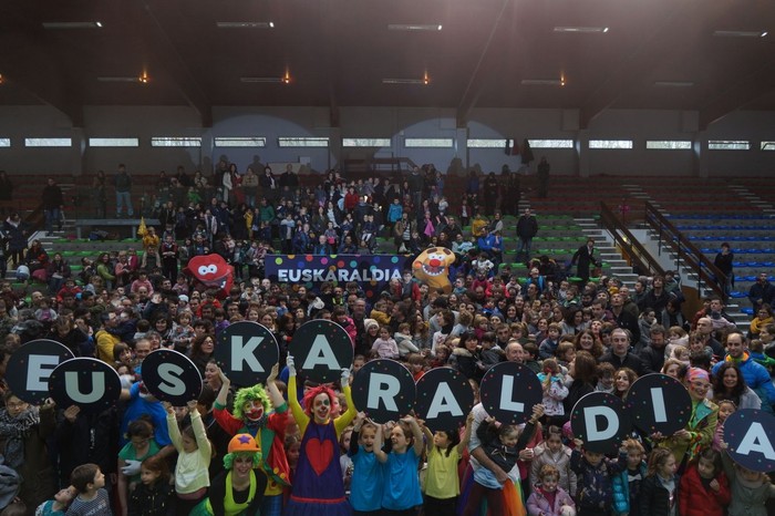 Hendaiak baietz esan dio Euskaraldiari
