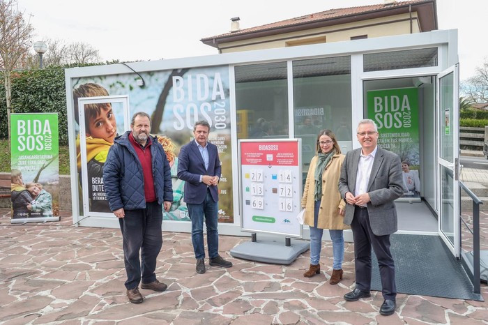 Irun-Hondarribian %54an estankatu den berziklatze-tasari bultzada emateko kanpaina abian