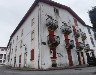 Etxebizitza Hutsen gaineko TVLH zerga berria hein gorenean aplikatuko du Hendaiako Herriko Etxeak