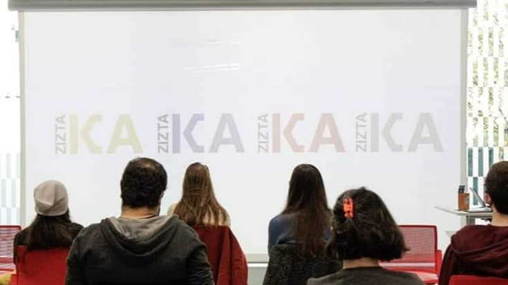 Kafe Antzokiaren sustraiak ondo errotu nahian dabil Ziztakak