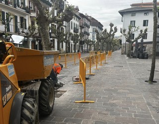 Terrazen udal ordenantza berrira egokitzeko lanak hasi dituzte Portua auzoan
